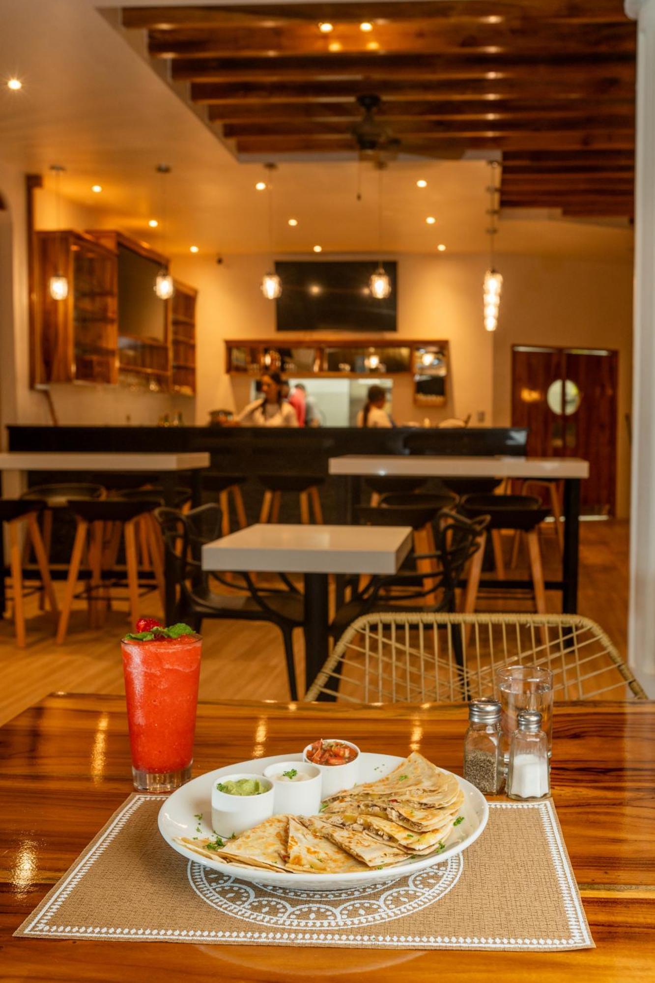 Hotel Los Higuerones Paso Canoas Bagian luar foto