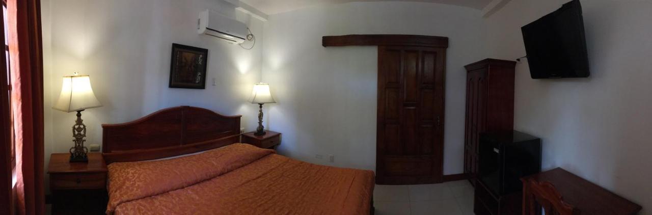 Hotel Los Higuerones Paso Canoas Bagian luar foto